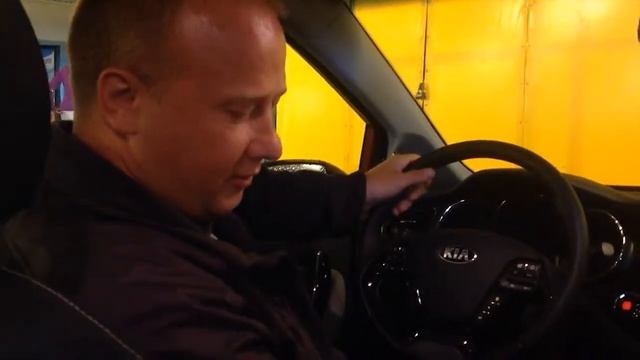 Юрий. Отзыв о новом KIA cee'd смотреть онлайн