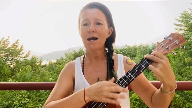Aad Guray Nameh Mantra Ukulele смотреть онлайн