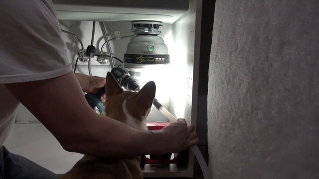 Dishwasher installation. Установка посудомойки смотреть онлайн