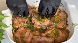 САМЫЙ ВКУСНЫЙ СПОСОБ ПРИГОТОВИТЬ СОЧНЫЕ КУРИНЫЕ БЕДРЫШКИ