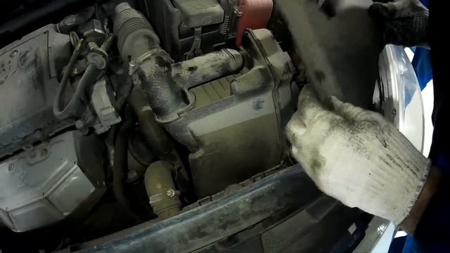 Замена масла в ДВС на Пежо, на Ситроен EP6 смотреть онлайн