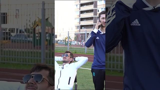 Прыжки в долги! Что за спорт! Истинно московский вид спорта