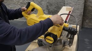 Troncatrice DeWalt DWS 777 QS - Recensione e offerta DS Professional Service