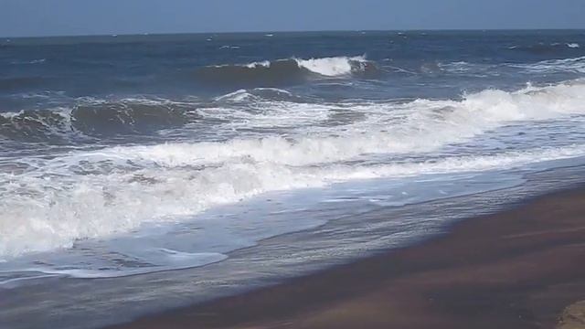 Шри Ланка, Маравила, декабрь 2016. Индийский океан - прибой. смотреть онлайн