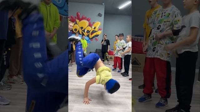 Интенсив по брейк дансу в Новосибирске смотреть онлайн