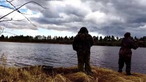 Охота на утку, рыбалка и приготовление еды на костре.