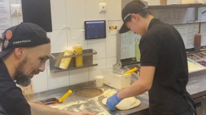 Учимся готовить пиццу вместе с ДоДо Пицца