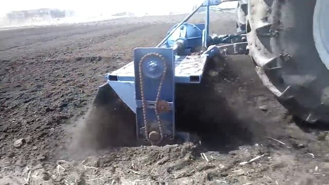 Самодельная почво-фреза 2.5м на МТЗ 1221 смотреть онлайн