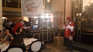 Есть в графском парке черный пруд (Три мушкетёра)