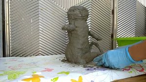 Как сделать лягушку из цемента/ DIY frog / Жаба своими руками/ Поделки для сада/ Садовые фигуры