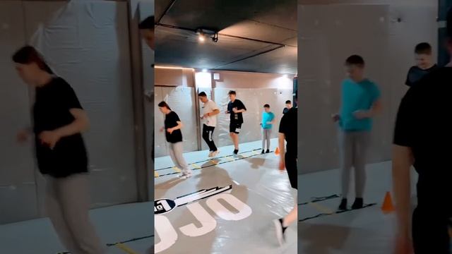 Работа на координационной лестнице ⚡️ смотреть онлайн