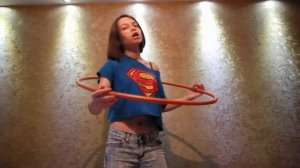 Обучалка. Вращение обруча на груди.