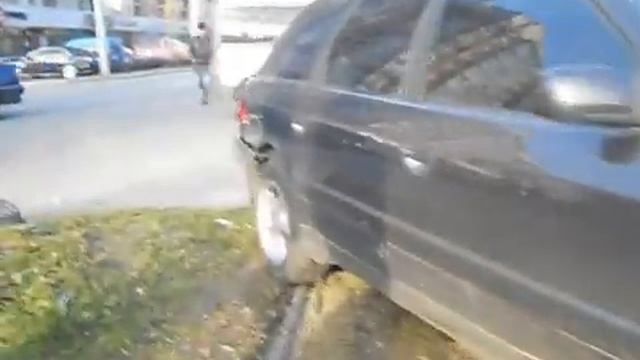 Львів.Аварія 5 .11.16 р.по вул К.Ольги..Аварійна дорога.Бережись!
