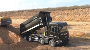 Разгрузка самосвала Scania G440 XT 8x4 KH-Kipper часть 1