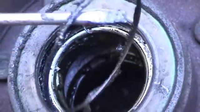 1995 Ford F-250 4X4 Automatic to Manual Hub Conversion смотреть онлайн