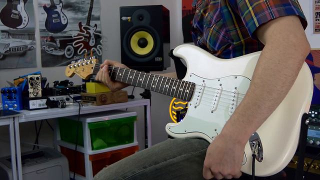 Danelectro '84 Lipstick Pickups vs Fender Strat Single Coil Pickups смотреть онлайн