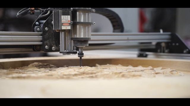 Герб на фрезерном станке с ЧПУ Start. Savinsname. 3D обработка. смотреть онлайн