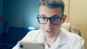 Жена унижает при ребенке - как сохранить отношения?