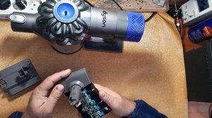 Dyson, какую батарею лучше ставить?