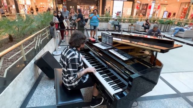 Wind Of Change Scorpions (Piano Shopping Mall) смотреть онлайн