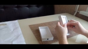 iPhone Se 2020 распаковка новой комплектации