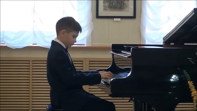 А. Гедике "Сарабанда соль-мажор", соч. 36, №1, исп. Артем Андреев смотреть онлайн