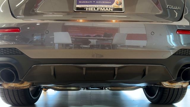 2022 Maserati Ghibli Trofeo Walkaround Visual Review + Exhaust Sound смотреть онлайн