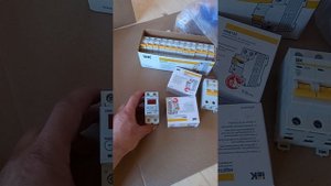 Как сделать электрику в каркасном доме