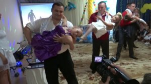 Женя и Анечка. Танец "Отец и дочь".