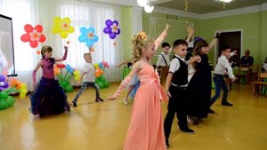 Зажигательное танго Выпускной бал в детском саду