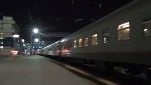 Электровоз ЭП20-013 с поездом №11 Адлер — Москва