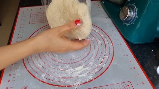 ЛЕПЁШКИ С ЗЕЛЕНЬЮ | ЛЕПЁШКИ НА КЕФИРЕ СО ШПИНАТОМ | РЕЦЕПТ ЛЕПЕШЕК #лепешкинакефире #лепешкисзелень