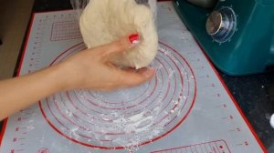 ЛЕПЁШКИ С ЗЕЛЕНЬЮ | ЛЕПЁШКИ НА КЕФИРЕ СО ШПИНАТОМ | РЕЦЕПТ ЛЕПЕШЕК #лепешкинакефире #лепешкисзелень
