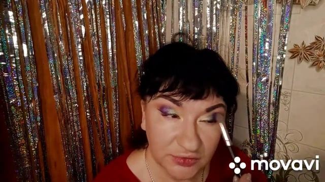 Собираюсь на работу. Очень быстрый праздничный макияж . Макияж на новый год 2022 смотреть онлайн