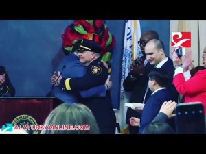Глава полиции в США дал клятву на Коране, при вступлении в должность