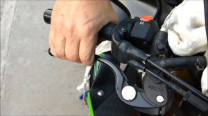 Замена тормозной жидкости в Kawasaki