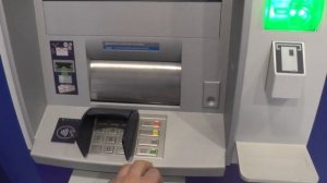 Обзор банка ВТБ 24, снимаю крупную купюру из банкомата! 2018 год!