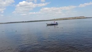 Кайман 300 Антал с надувными булями.