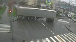 Мастер-класс по развороту на фуре в ограниченном пространстве