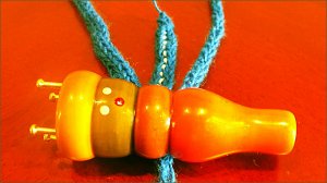 Плетение шнура на куколке. Шнур своими руками.