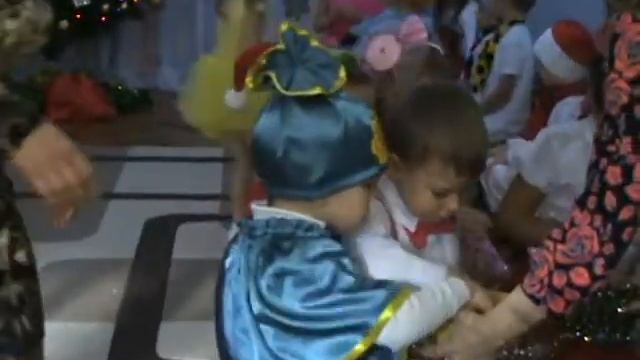 Новый год 2021, Харьков, садик 399 смотреть онлайн