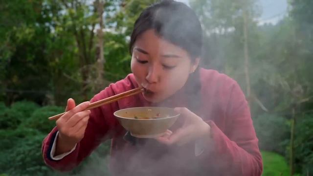 小雨做虎皮肘子，入口即化配上靈魂酸辣料汁，耙糯糯一吸入魂 #市民朱小雨