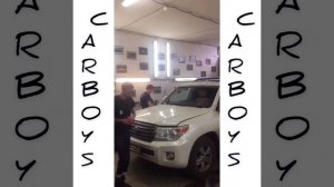 Замена лобового стекла Toyota Land Cruiser 200 в компании carboys
