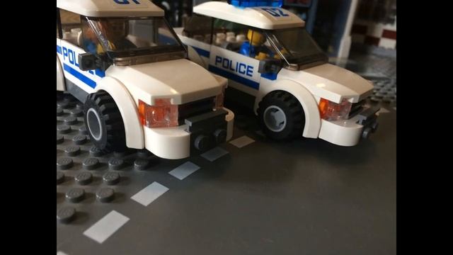 Lego Police Car MOC (Ford Crown Victoria) смотреть онлайн