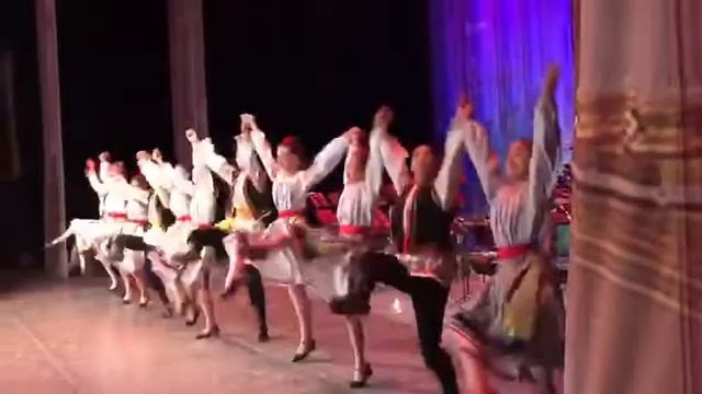 Ансамбль «Шаттык», репетиция молдавского танца смотреть онлайн