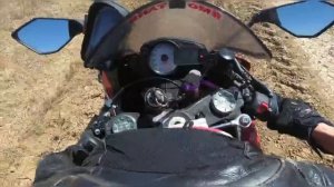 мотоблудни 12’ #мотоТаня по полю Крыма на спортбайке