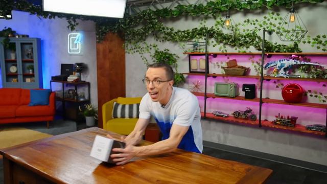 Do NOT buy this MYSTERY TECH смотреть онлайн