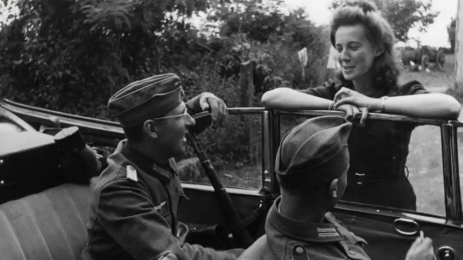 36. Все мои родные теперь в России. Я уж больше не могу слышать это страшное слово смотреть онлайн