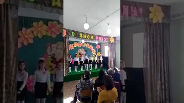 День матери, школа 3. Гуково смотреть онлайн