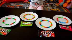 РАДУГА-ЧЕЛЛЕНДЖ Скиттлс против Эм энд Эмс  Rainbow challenge Skittles vs. M&M’s